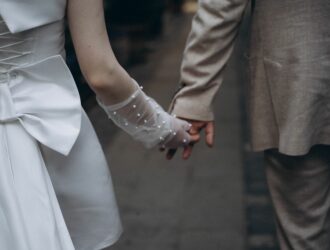 Robes de mariée 2027 : nœuds, taille basque et corsets, ce que montrent les défilés new-yorkais